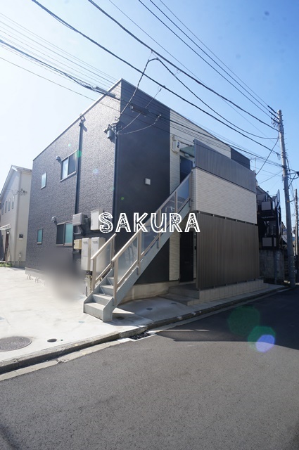 エントランス　お洒落な建物デザイン♪