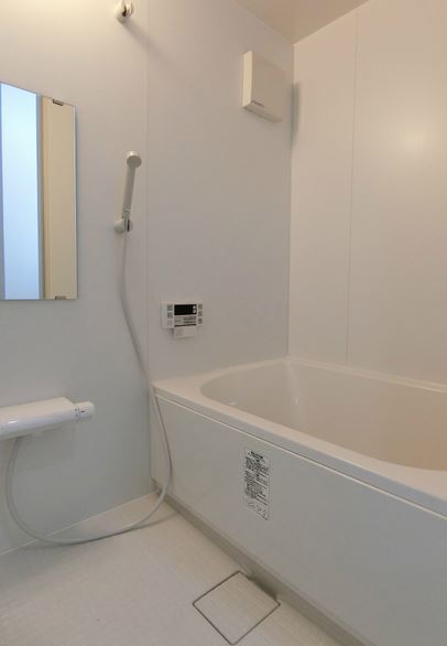 バス・シャワールーム　清潔感のある快適バスルーム♪