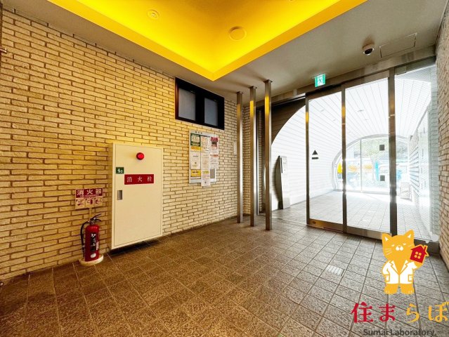 エントランス　「暮らしの設計図は、ここから始まります。」