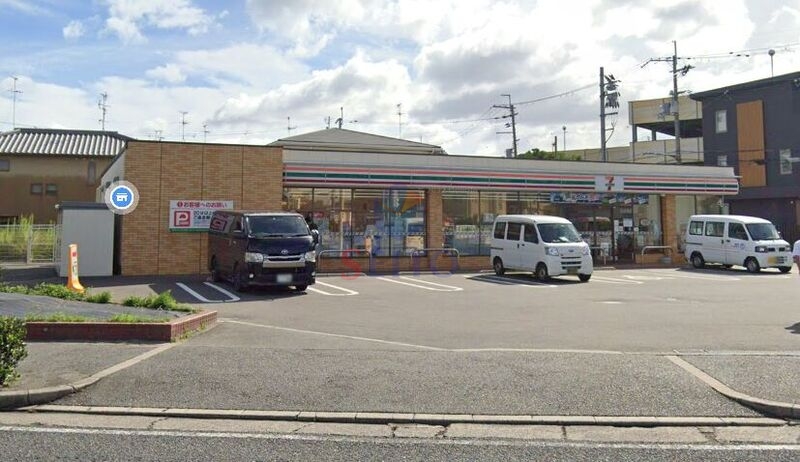 コンビニ　セブンイレブン豊中豊南町東4丁目店（コンビニ）まで716m