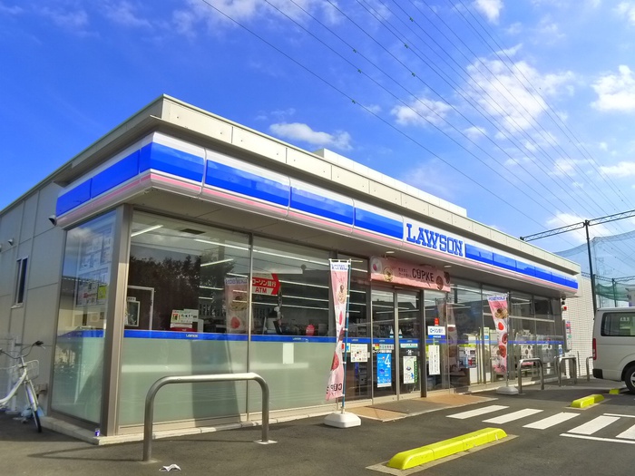 コンビニ　ローソン（コンビニ）まで650m