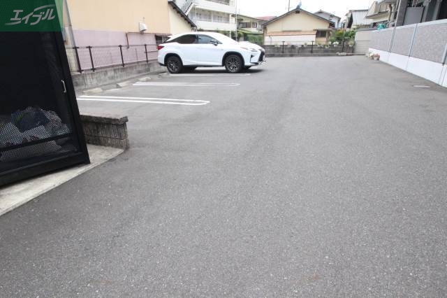 駐車場　ゆったりスペース