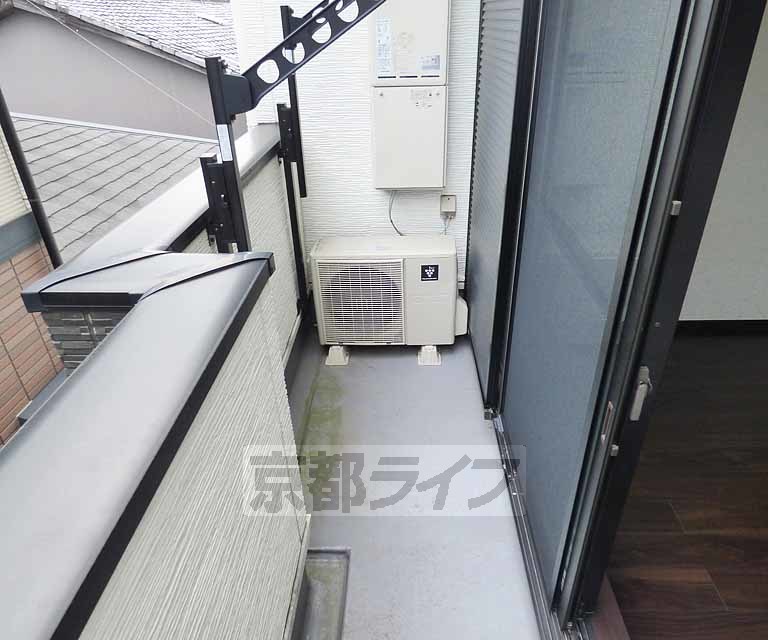 バルコニー　広々としたバルコニーです。