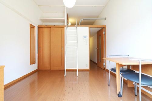 居室・リビング　当社人気のロフトタイプ！開放的なお部屋が好きな人へ