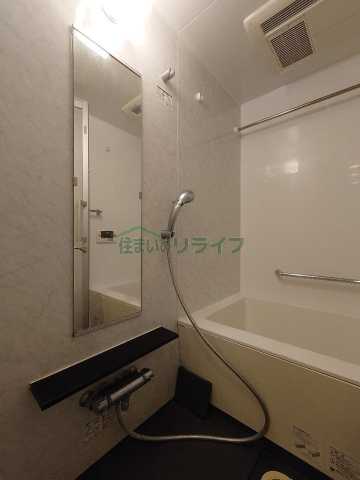 バス・シャワールーム　別部屋の参考写真です