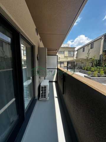 バルコニー　別階層の写真になります。