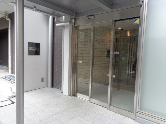 エントランス　エントランス