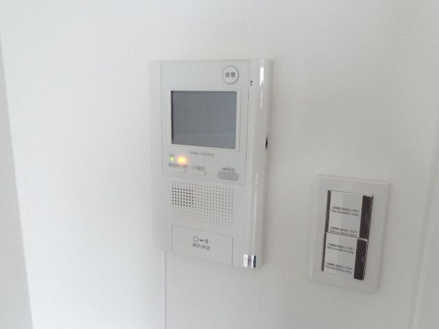 セキュリティ　TVモニター付きインターホン