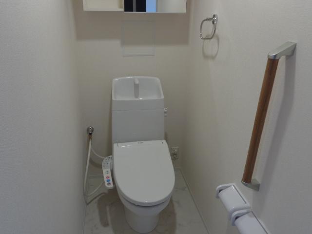 トイレ　トイレ