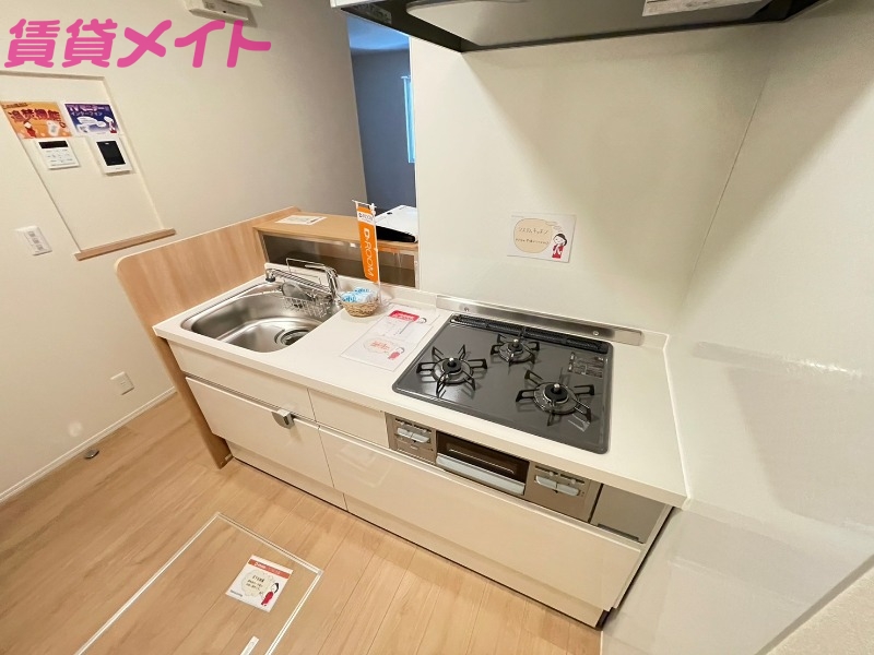 キッチン　別部屋参考写真です。