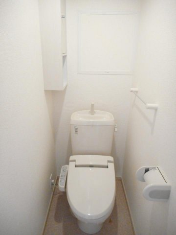 トイレ　コンパクトで使いやすいトイレです