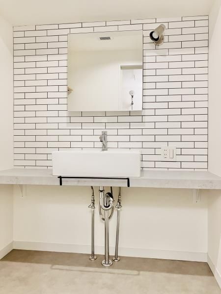 洗面設備　脱衣スペースもあります