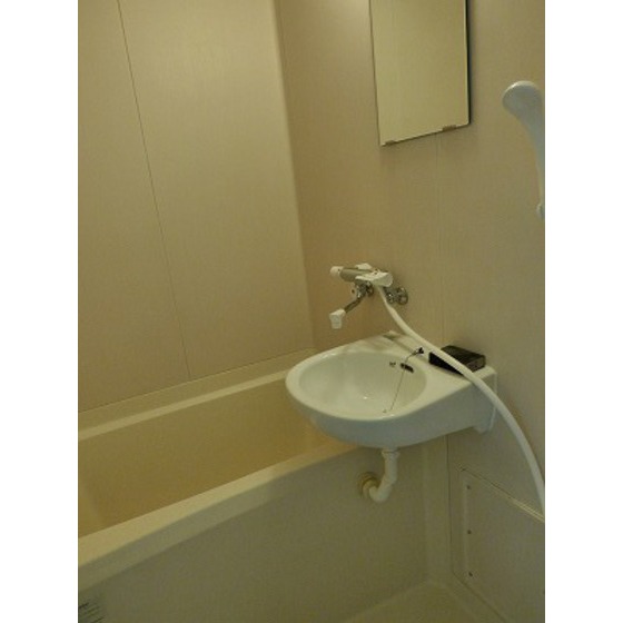 バス・シャワールーム　現状優先