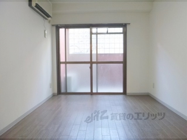 居室・リビング　洋室