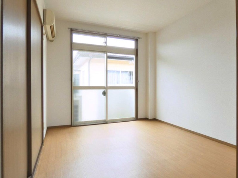 居室・リビング　図面と現状に相違がある場合には現状を優先