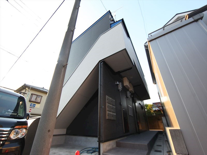 建物外観　外観　デザイナーズ　光インターネット無料