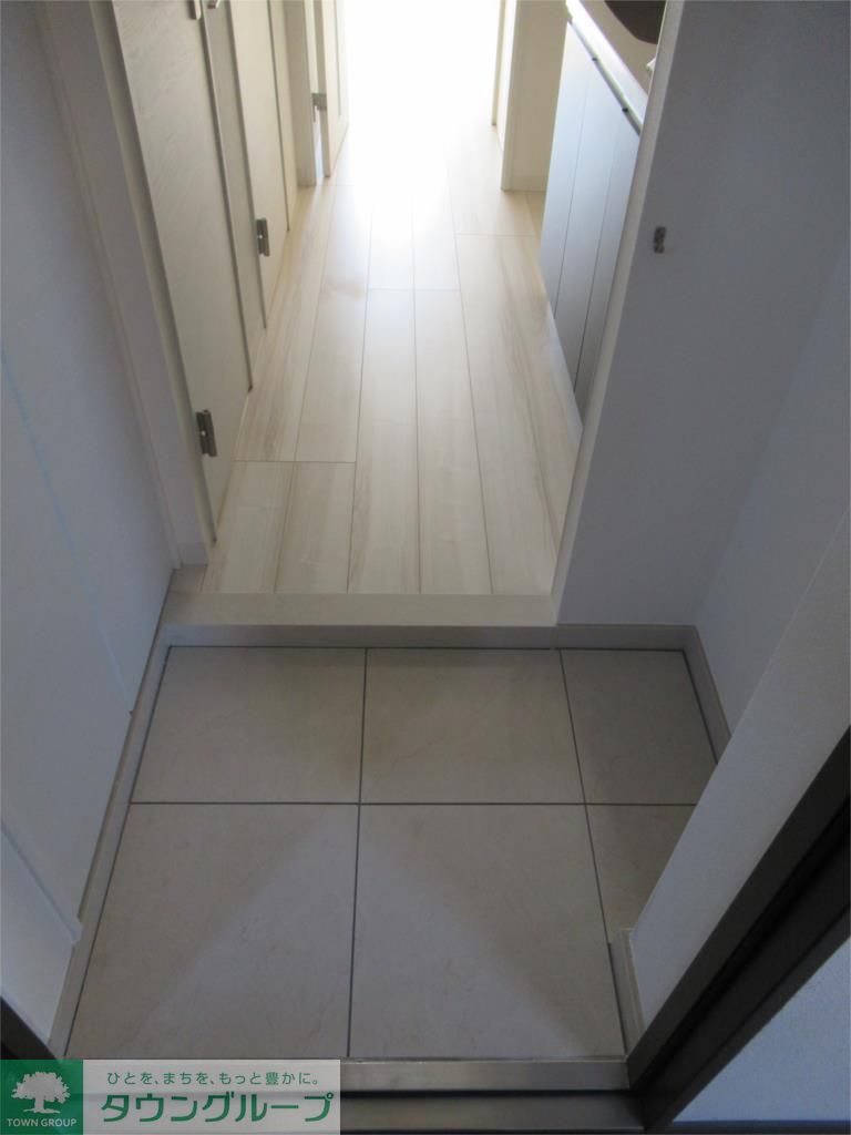 玄関　※参考画像