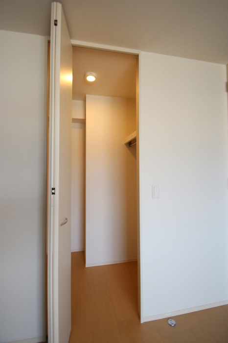 収納　ウォークインクローゼット