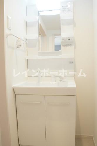 洗面設備　広い洗面スペース