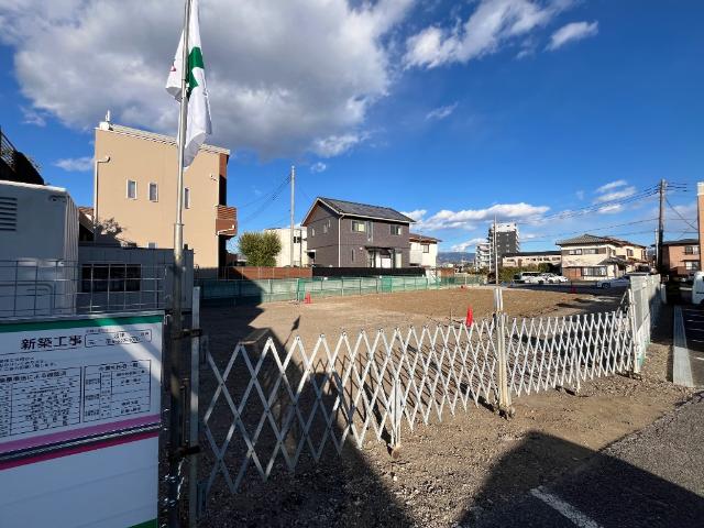 建物外観　建築現場