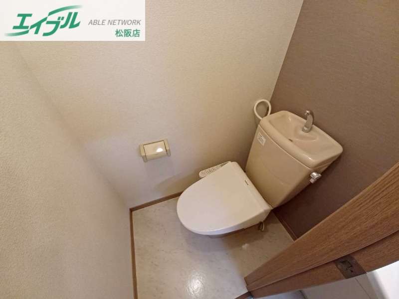 トイレ　反転タイプ参考写真