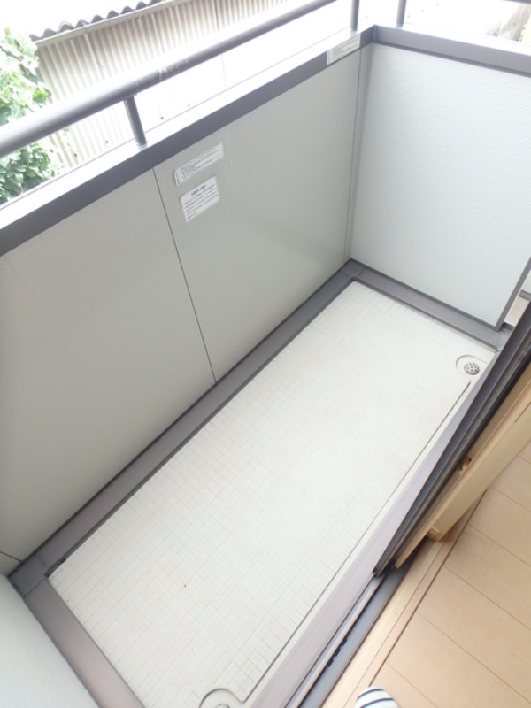 バルコニー　図面と現状に相違がある場合には現状を優先