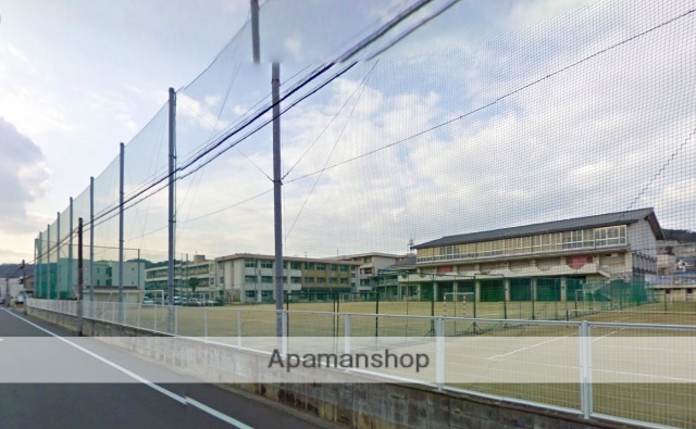 中学校　石井中学校（中学校）まで344m