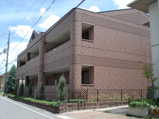 建物外観　外観写真（昼）