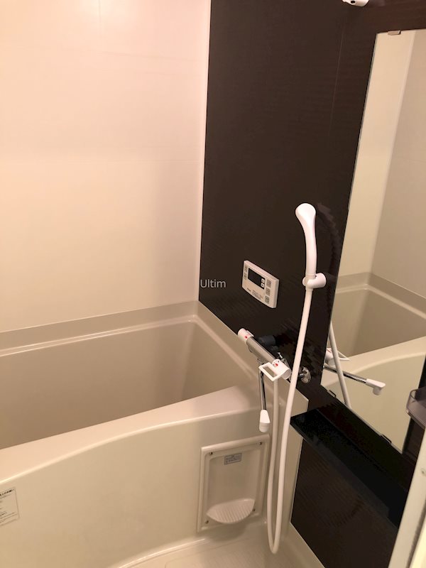 バス・シャワールーム　違うお部屋の写真です。ご参考までに