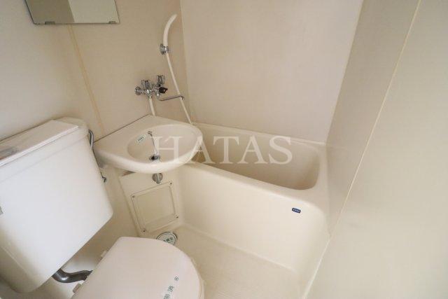 バス・シャワールーム　同物件別部屋です。