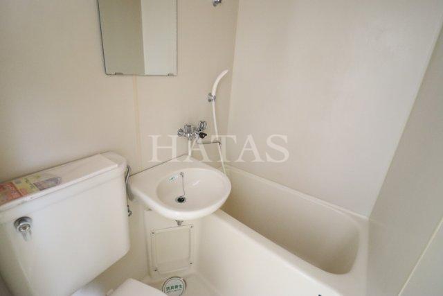 洗面設備　同物件別部屋です。