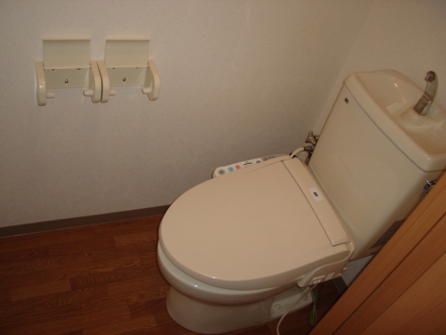 トイレ　ＷＣ(温水洗浄便座)