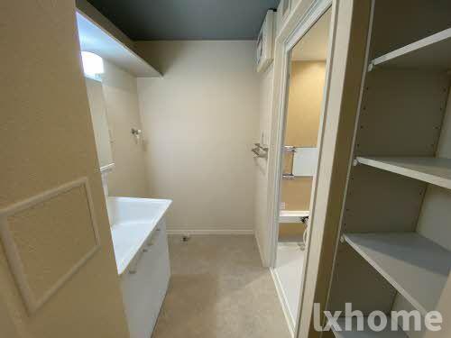 洗面設備　洗面所です