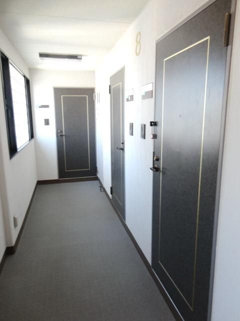 エントランス　★建物内廊下スペースです★