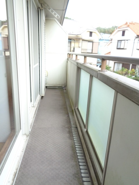 バルコニー　優しい陽の差し込むバルコニー☆