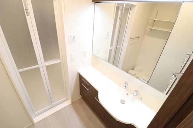 洗面設備　洗髪洗面化粧台