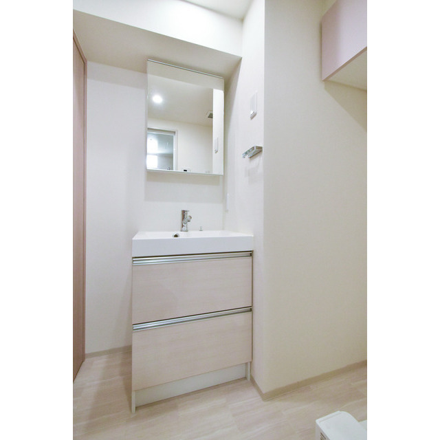 洗面設備　脱衣スペースもあります