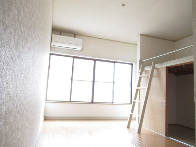 居室・リビング　洋室