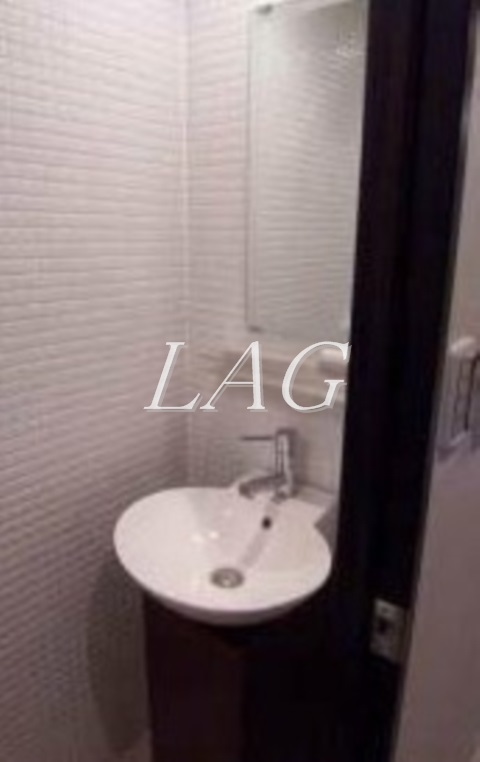 洗面設備　独立洗面台です。