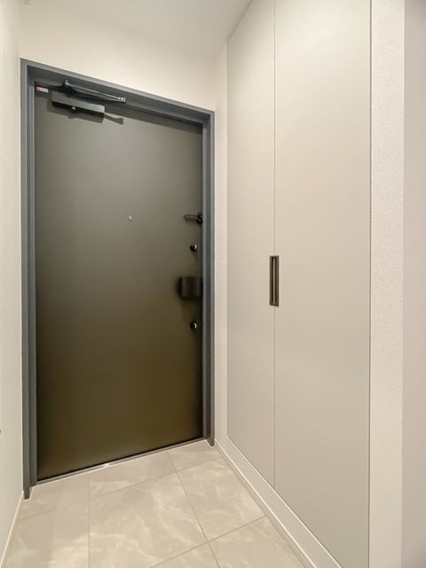 玄関　※写真は同タイプ住戸です。