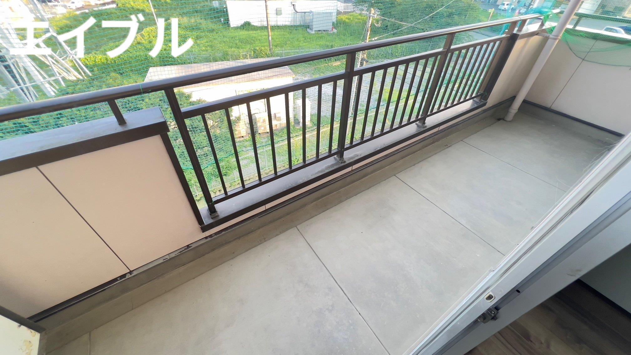 バルコニー　同建物、別部屋写真。現況優先。