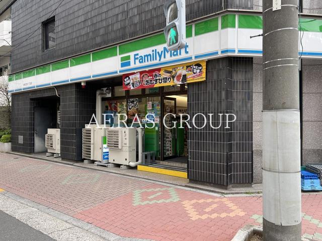 コンビニ　ファミリーマート 台東三筋一丁目店（コンビニ）まで207m