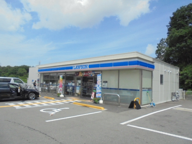 コンビニ　ローソン 草津岡本町店（コンビニ）まで600m
