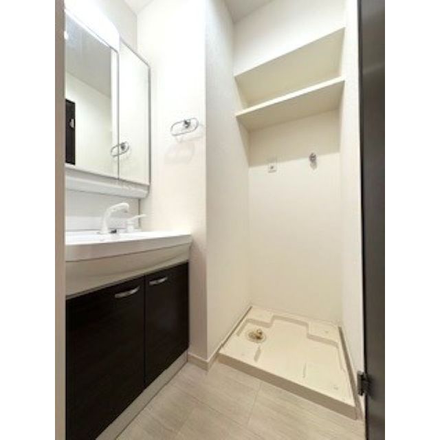 洗面設備　類似写真