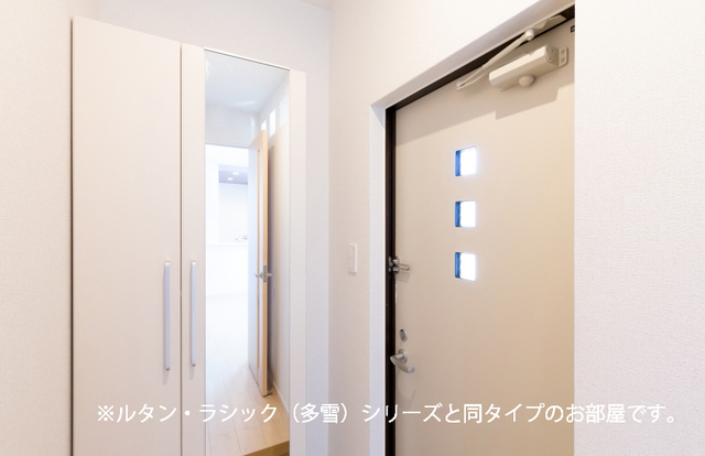 玄関　写真はイメージです。現況優先