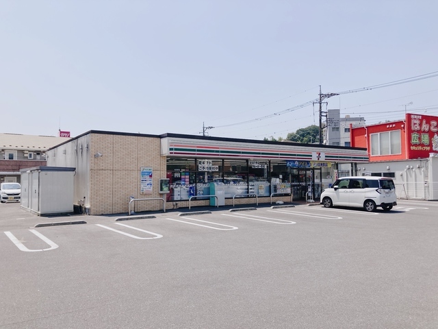 コンビニ　セブンイレブン宇都宮山本1丁目店（コンビニ）まで872m