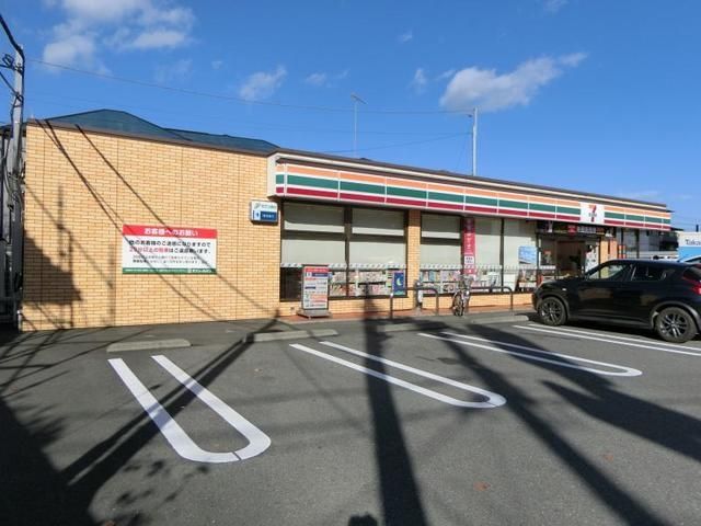 コンビニ　セブンイレブン（コンビニ）まで46m