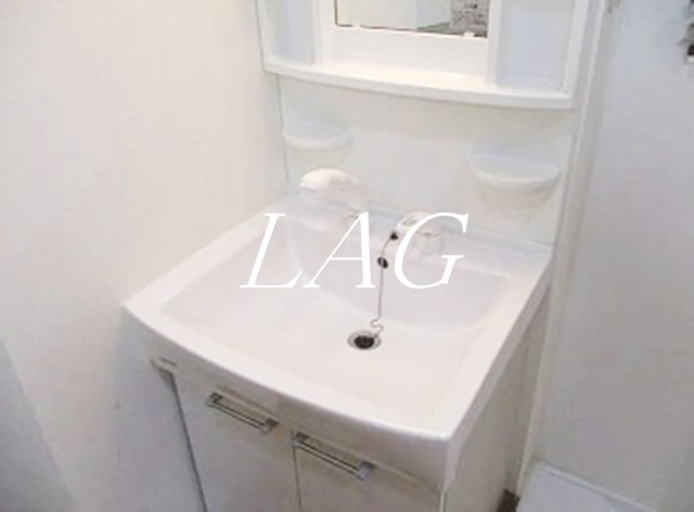 洗面設備　洗面台です。