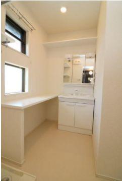 洗面設備　おしゃれなシャンプードレッサー。