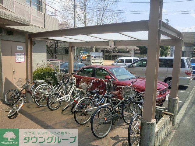 その他共有部分　★屋根付駐輪場です★